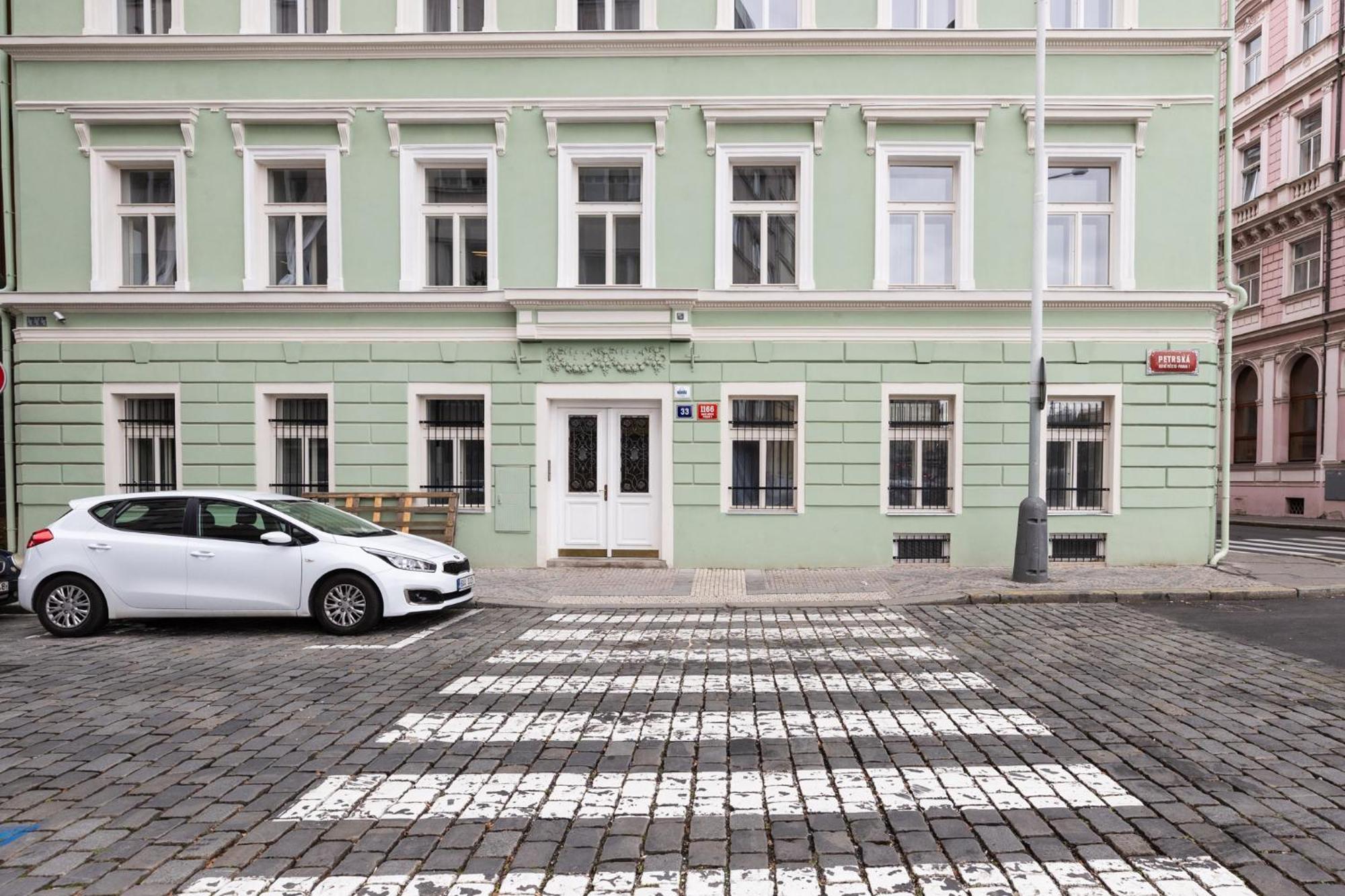 Apartment Petrska ปราก ภายนอก รูปภาพ