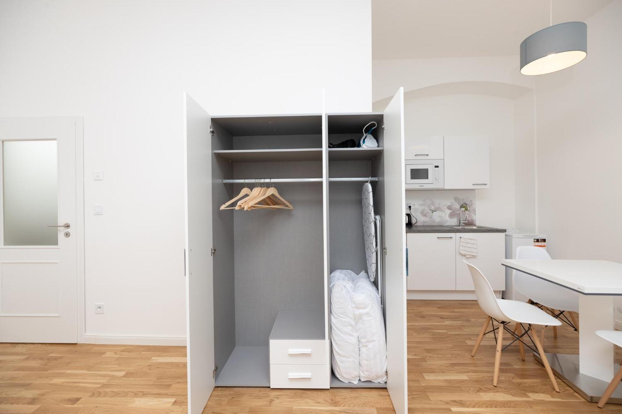 Apartment Petrska ปราก ภายนอก รูปภาพ